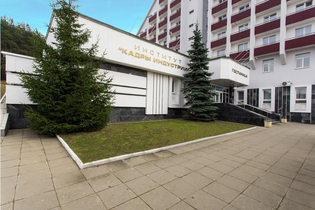 Agat Hotel Minsk Extérieur photo