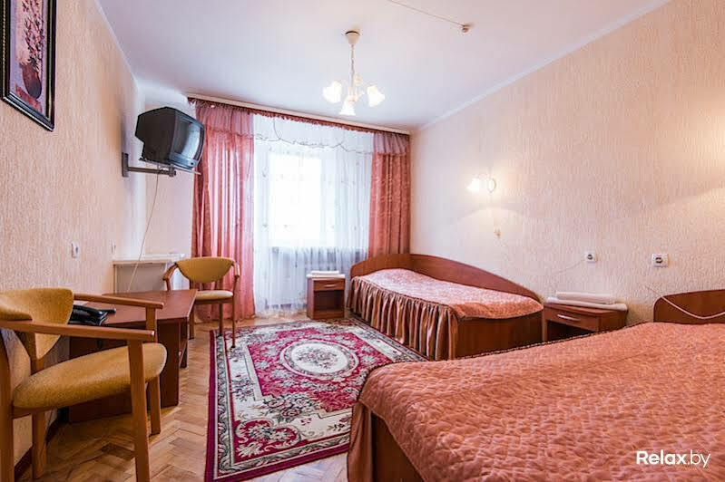 Agat Hotel Minsk Extérieur photo